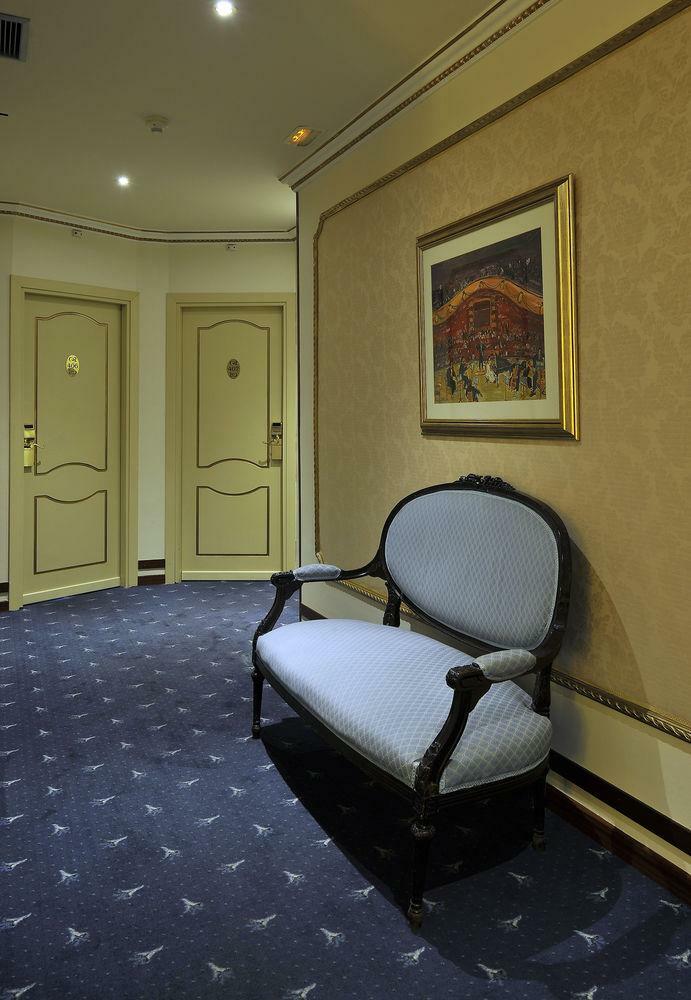 Hotel Roger De Lluria