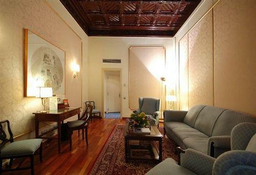 Hotel Roger De Lluria