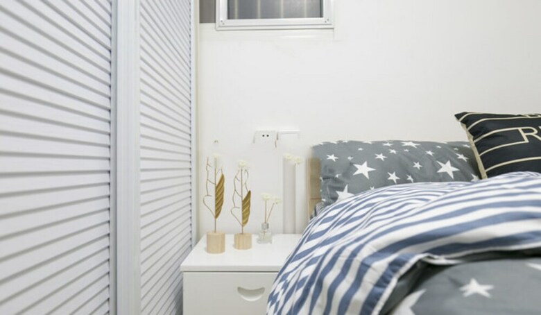 Hard Candy Apartment No.7