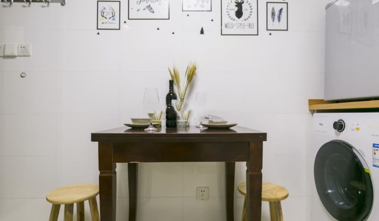 Hard Candy Apartment No.7