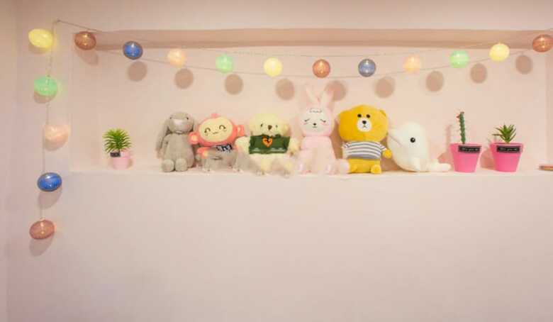 Hard Candy Apartment No.12