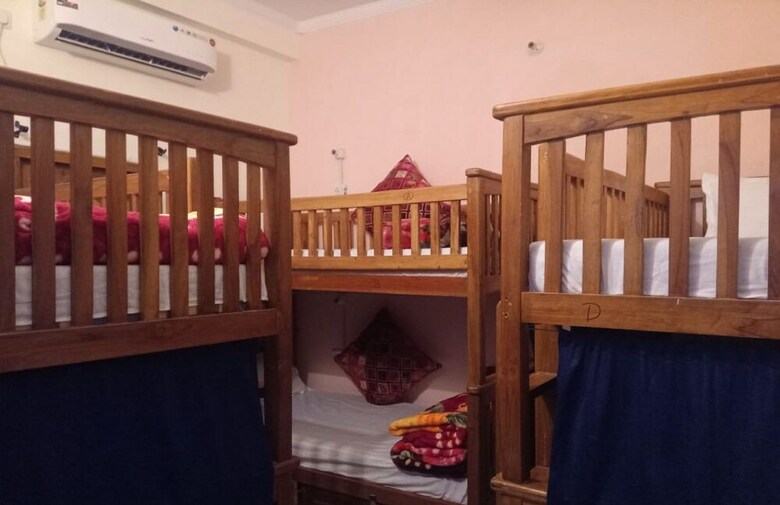 Hostal Sunflower Hostel & Hotel