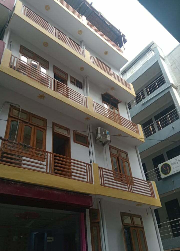 Hostal Sunflower Hostel & Hotel