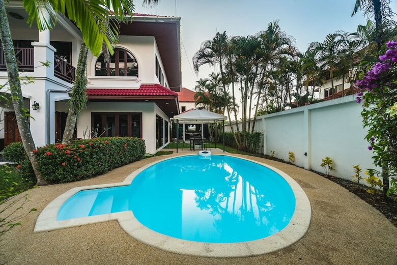 Havana House By Lofty Villas