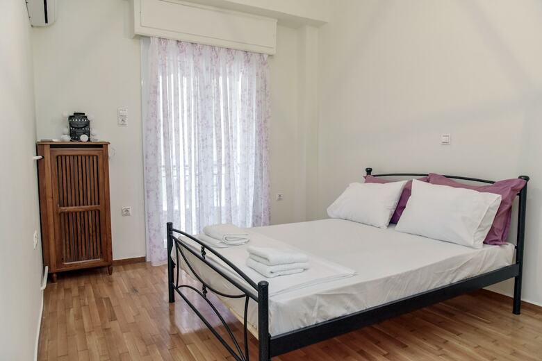 Cozy & Spacious Apartment In Central