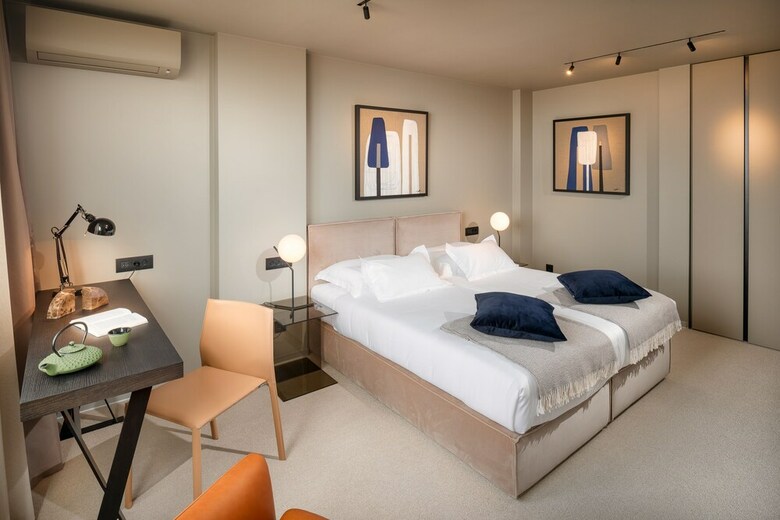 Hotel Royal Suites Sky