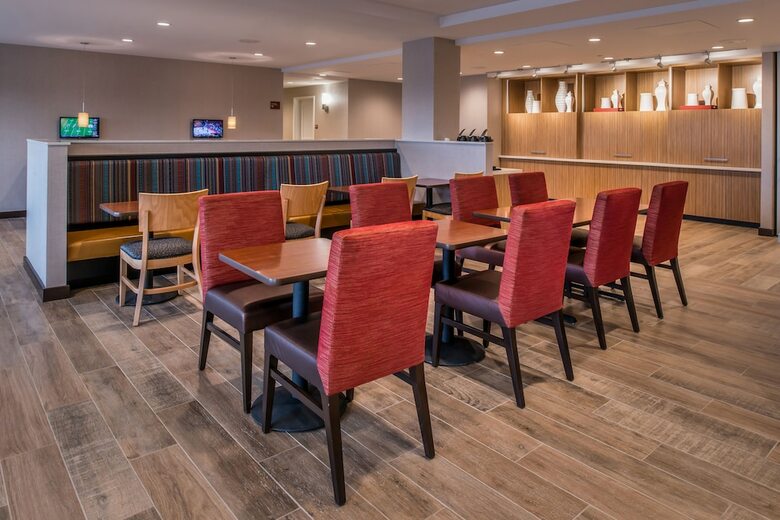Aparthotel Towneplace Suites By Marriott Merced