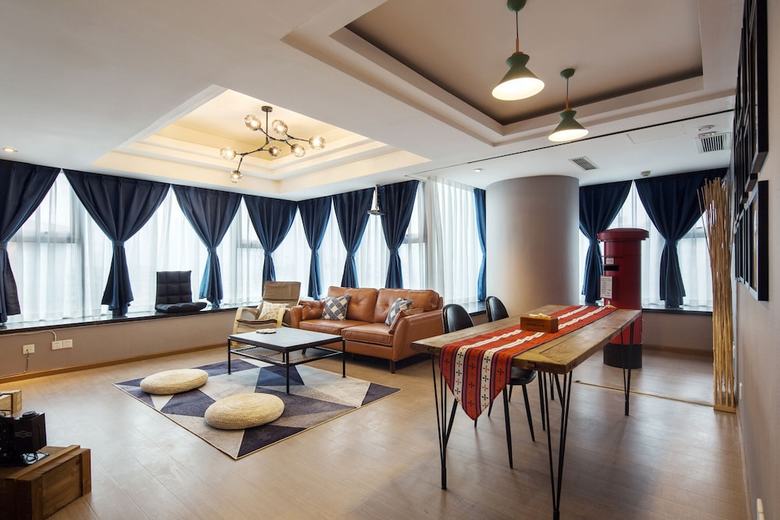Chengdu Skyline International Apartment