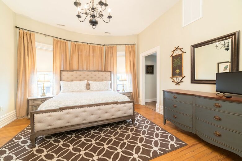 Bed & Breakfast The Jarvis At 220