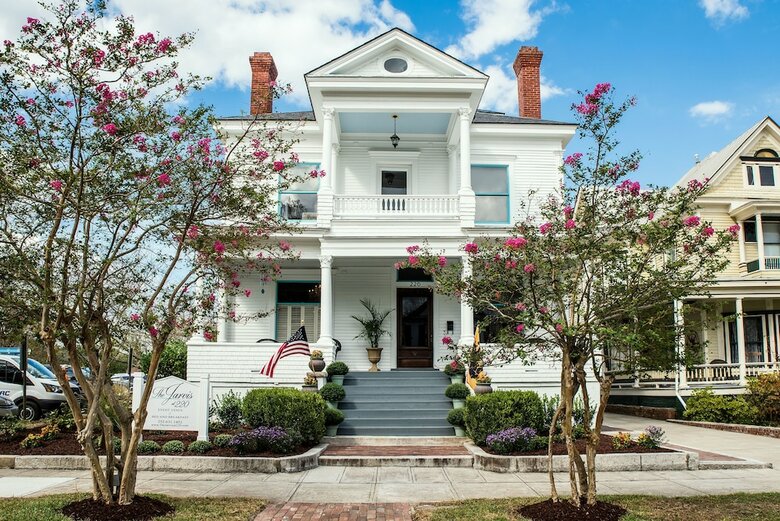 Bed & Breakfast The Jarvis At 220
