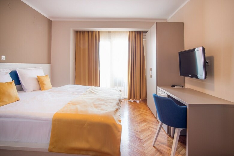 Hotel Rooms Nadia