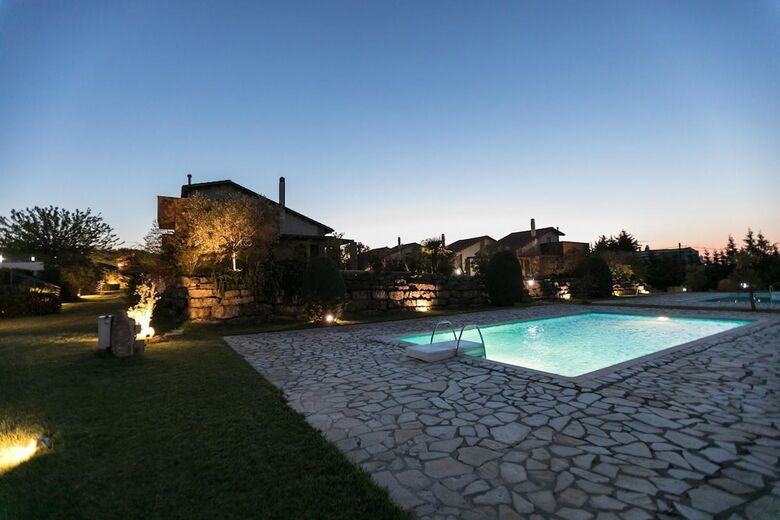 Inuit I Luxury Pool Villa