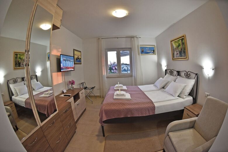 Nika Family Apartments