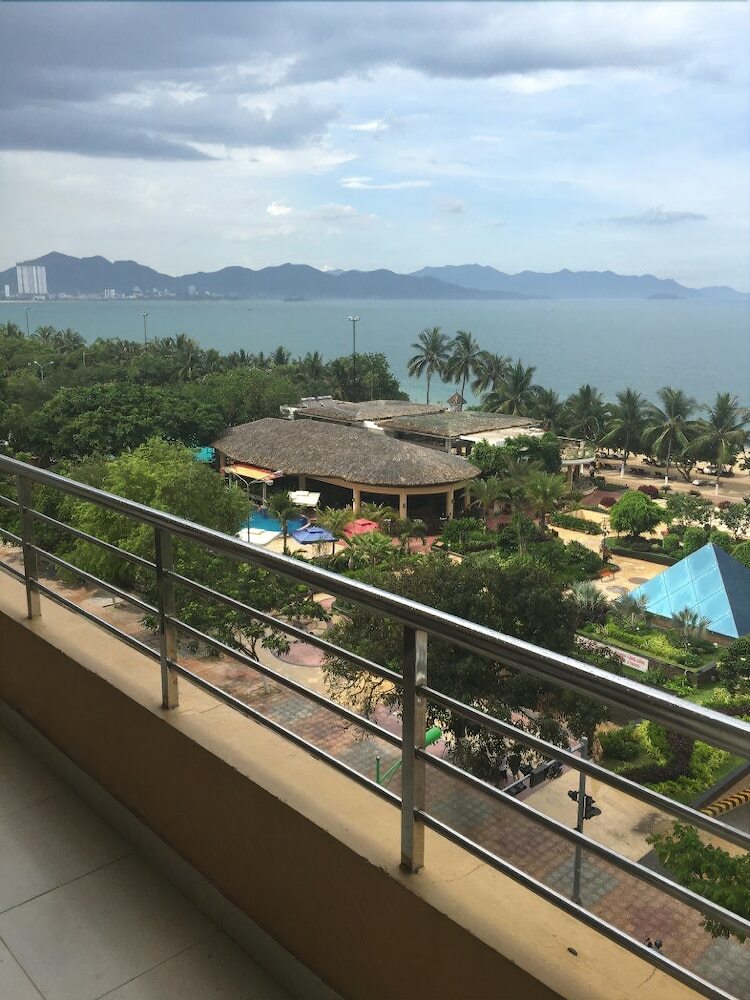 Quan Son 2 Hotel & Spa