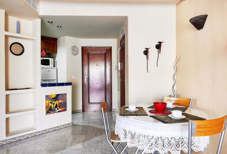 Apartment In Luxury Private Building