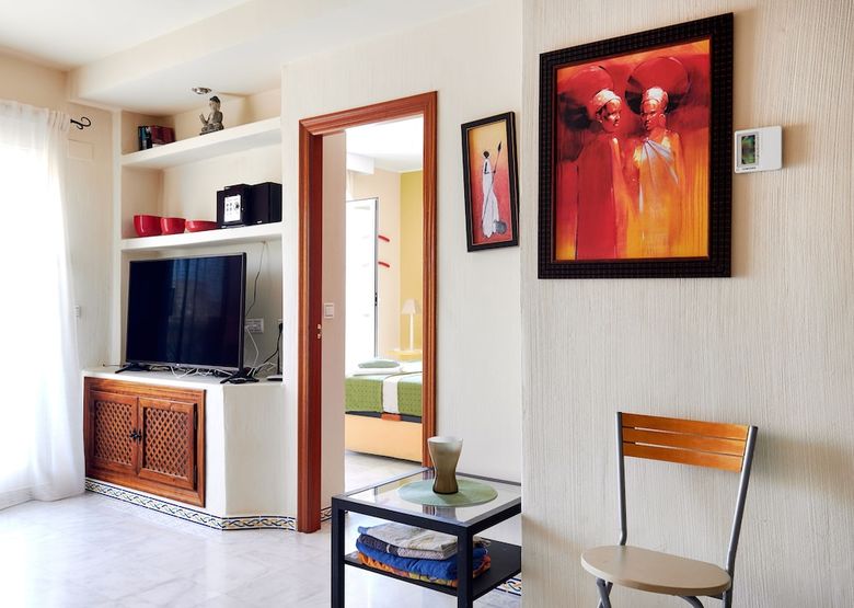 Apartment In Luxury Private Building