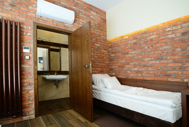 Hotel Z?ota Jesie?