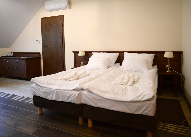 Hotel Z?ota Jesie?