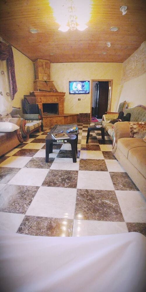Aparthotel Apartment Ground Floor