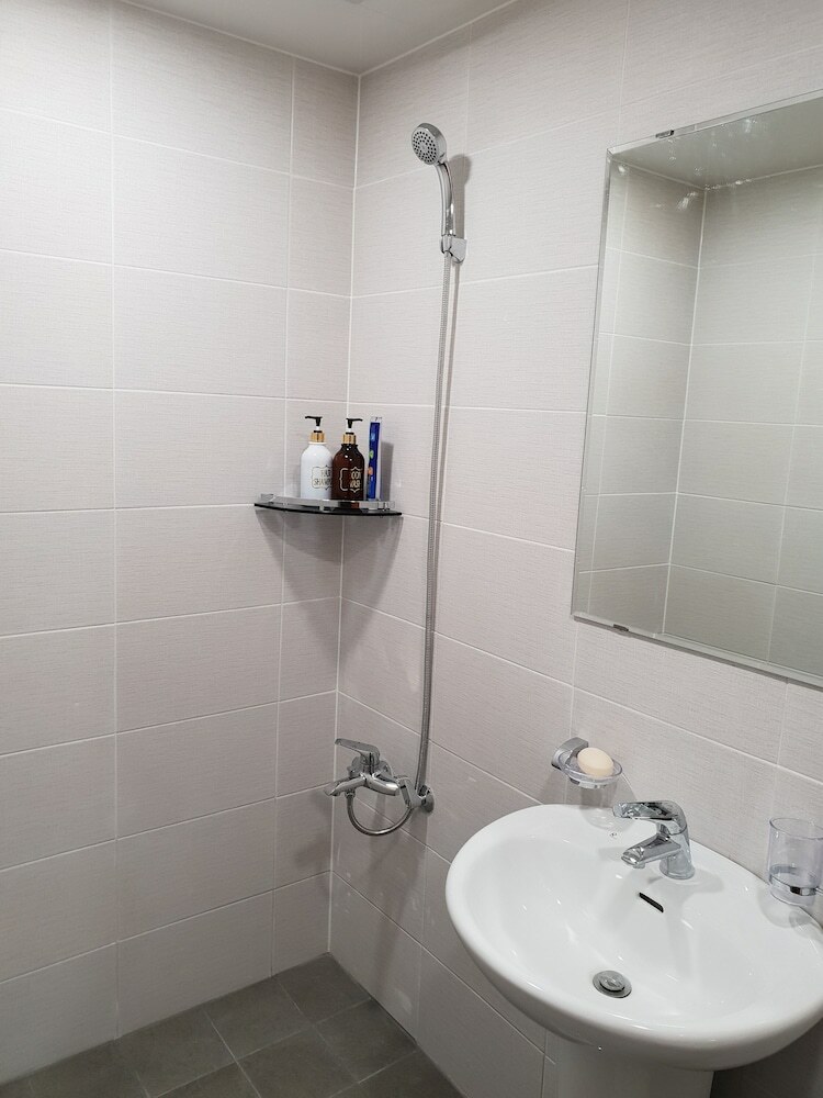 Hostal Young Stay - Hostel