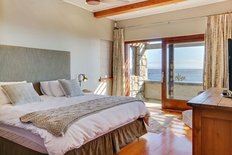 Arum Beach House
