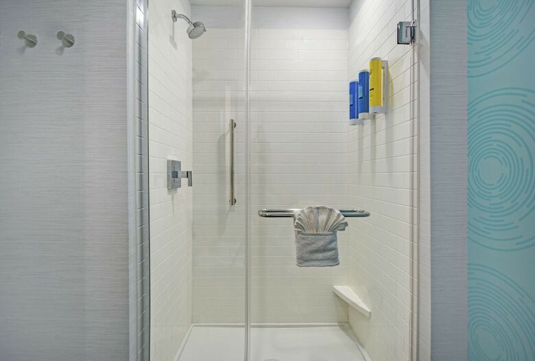 Hotel Tru By Hilton Grand Rapids Airport