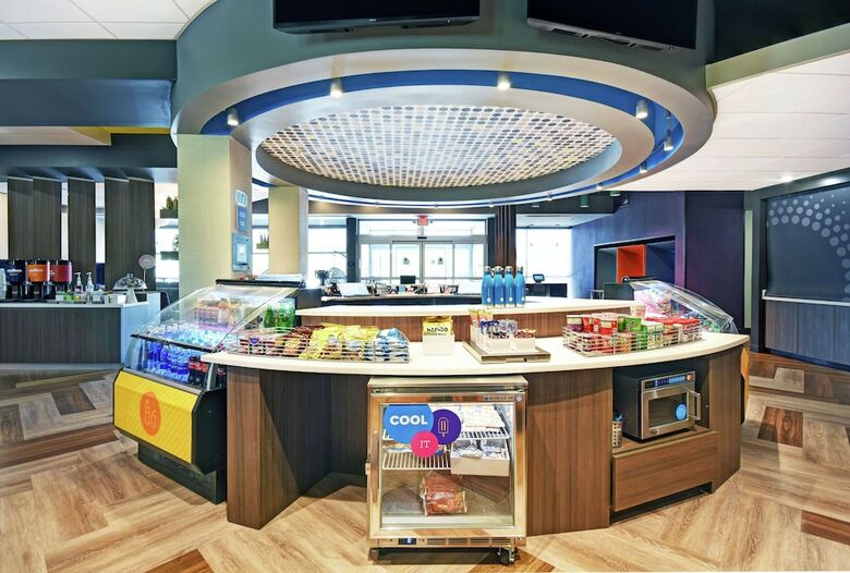 Hotel Tru By Hilton Grand Rapids Airport