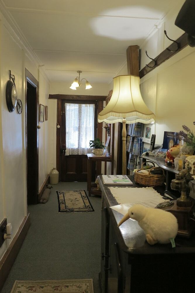 Bed & Breakfast Tophouse Historic Inn