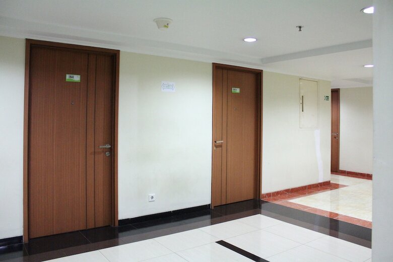 Hostal Oyo 266 Margonda Residence 5