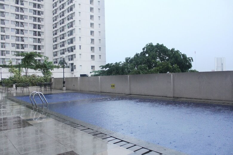 Hostal Oyo 266 Margonda Residence 5