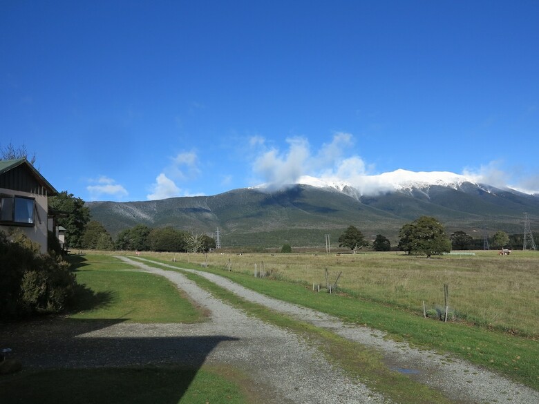 Tophouse Mountain View Cottages