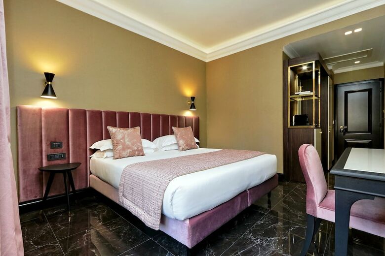Bed & Breakfast Merulana 13 - Exclusive Rooms