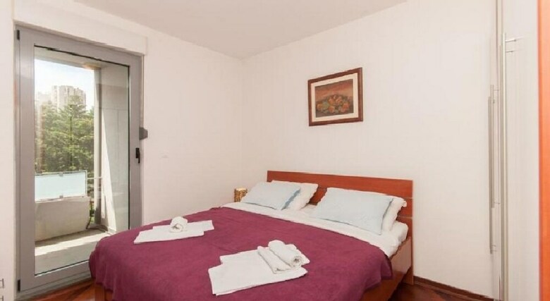 Apartments Nikolina