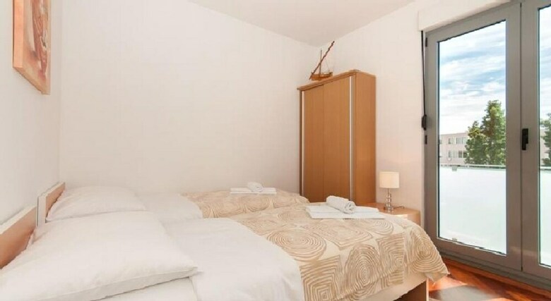 Apartments Nikolina