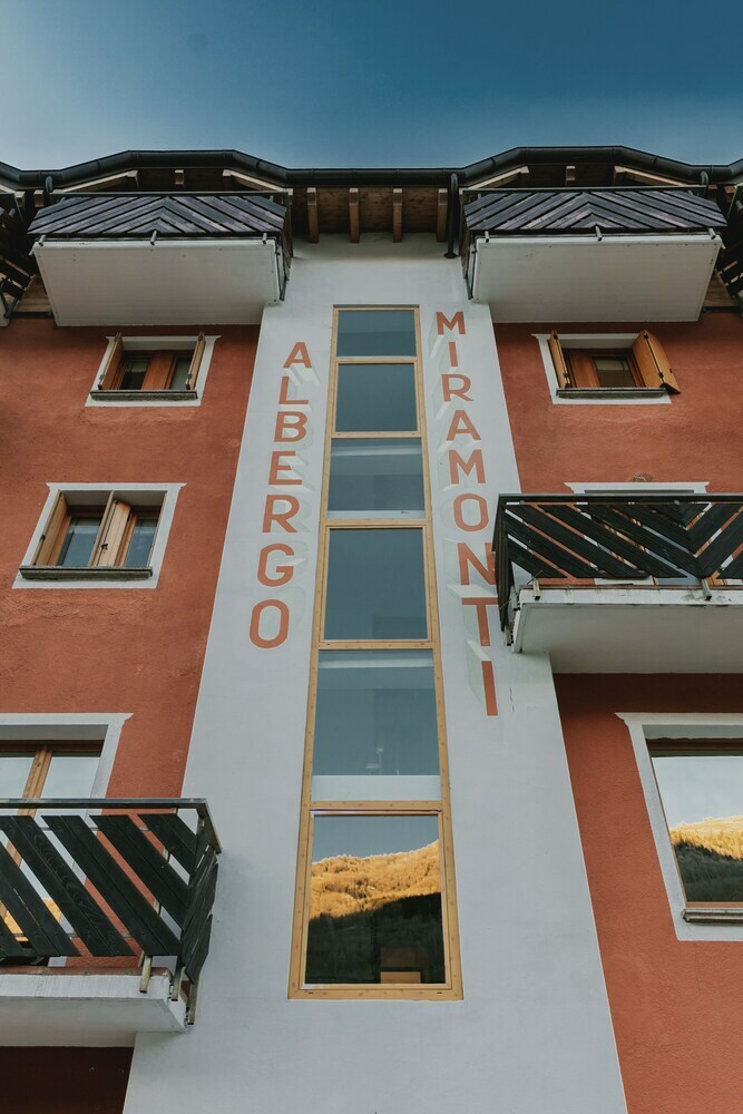 Hotel Albergo Miramonti