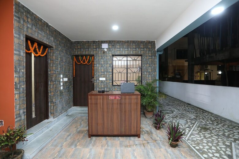 Hotel Oyo 17376 Hummingbird Inn