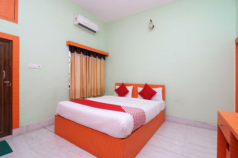 Hotel Oyo 8238 Amar Bangla