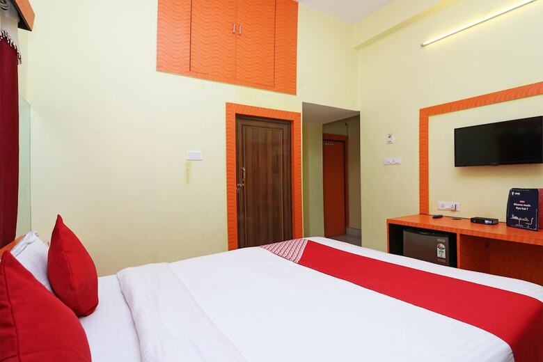 Hotel Oyo 8238 Amar Bangla