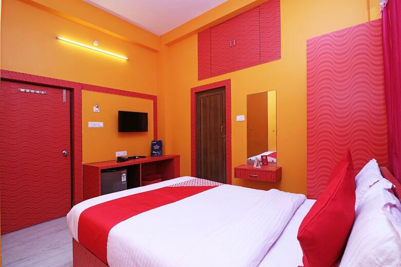 Hotel Oyo 8238 Amar Bangla