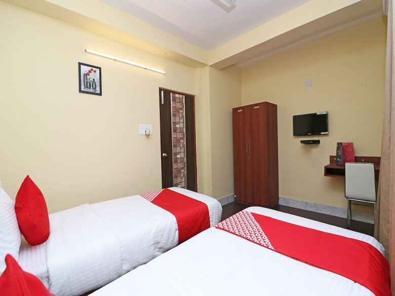 Hotel Oyo 18496 A Retro