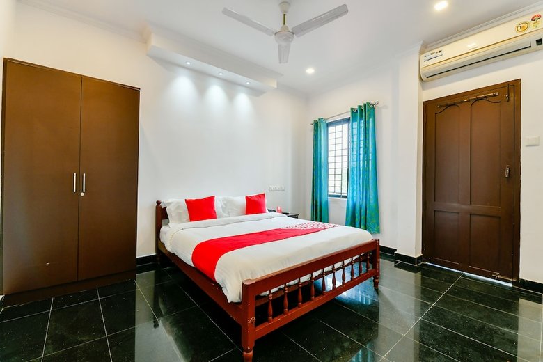 Hotel Oyo 23106 Vattekad Tourist Home