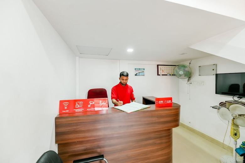 Hotel Oyo 23106 Vattekad Tourist Home