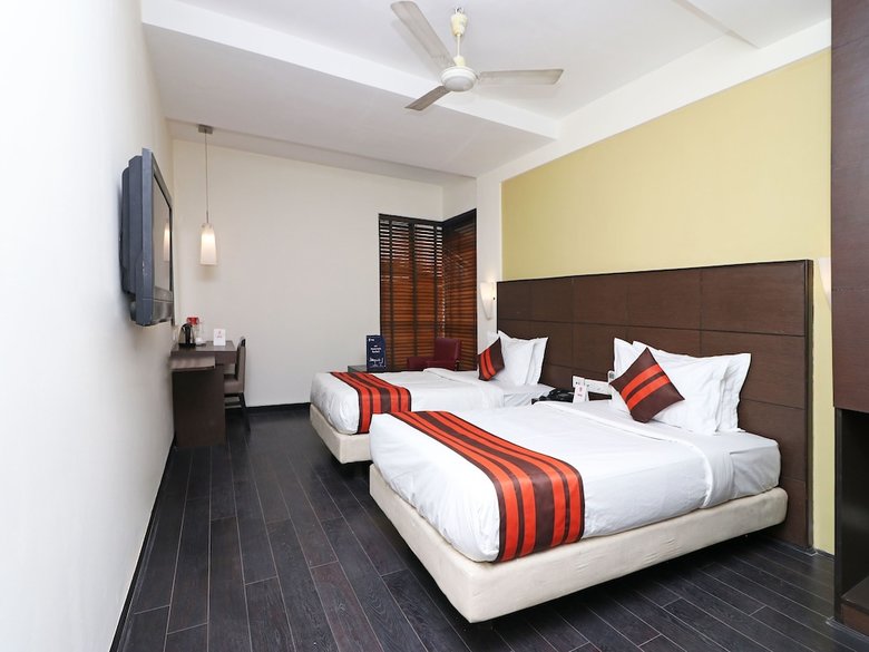 Apartamentos Oyo 24067 Hotel Royal Paradise