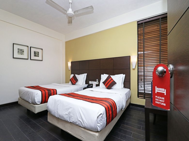 Apartamentos Oyo 24067 Hotel Royal Paradise