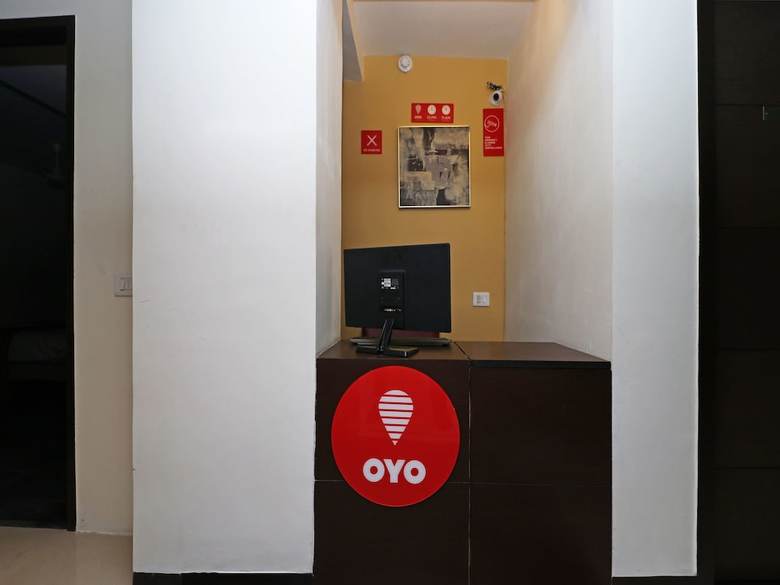 Apartamentos Oyo 24067 Hotel Royal Paradise