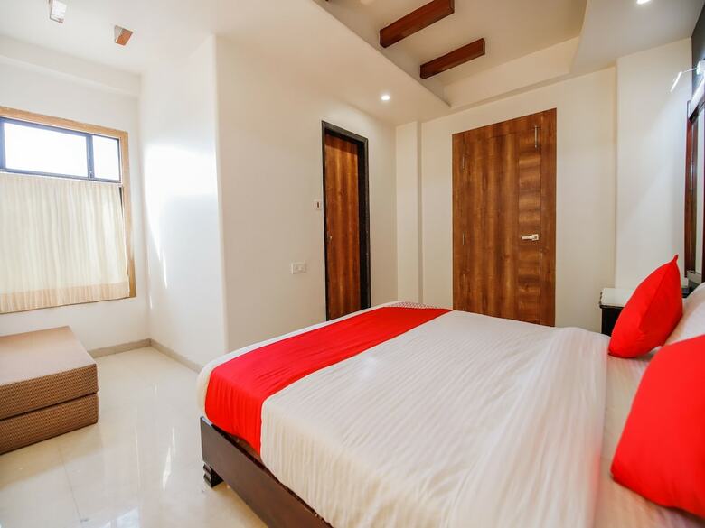 Hotel Oyo 24105 Metro