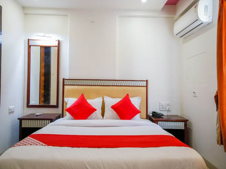 Hotel Oyo 24105 Metro