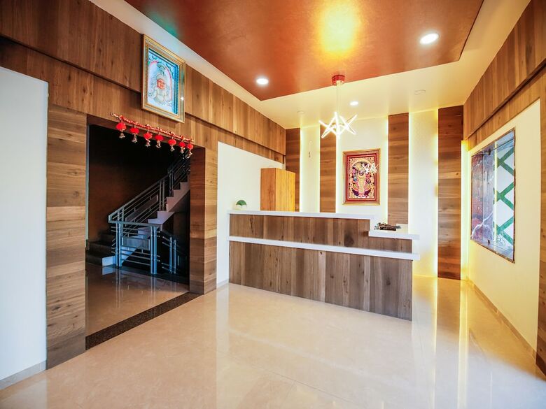 Hotel Oyo 24105 Metro