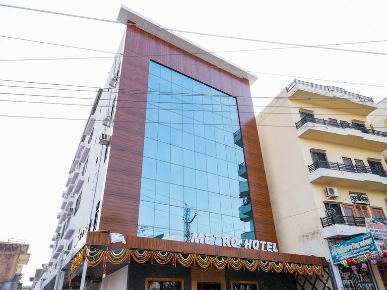 Hotel Oyo 24105 Metro