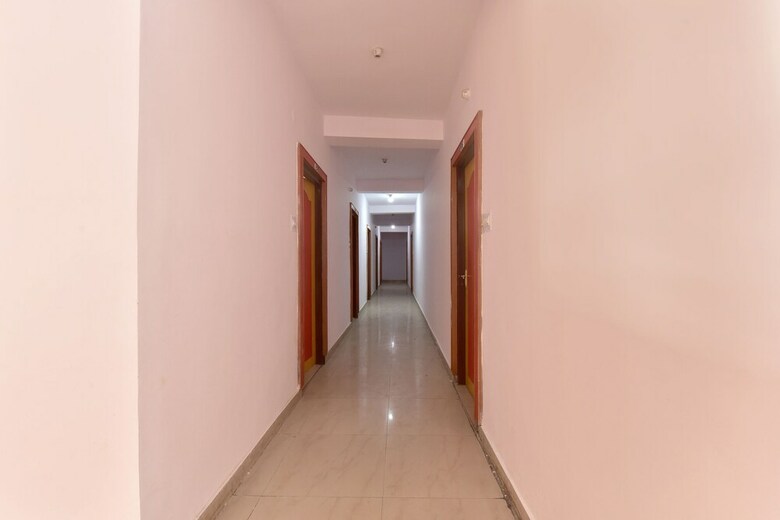 Hotel Oyo 19152 Silver Face